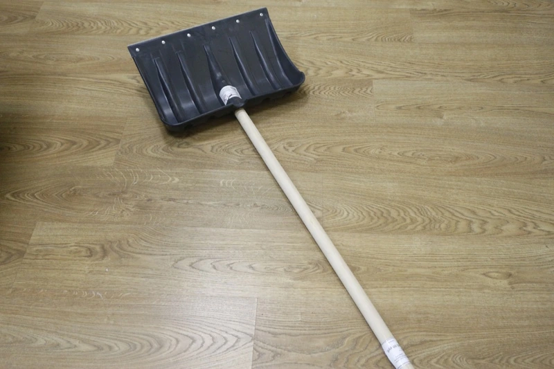 Лопата снег. пласт. 450х330 Камчатка (7011)