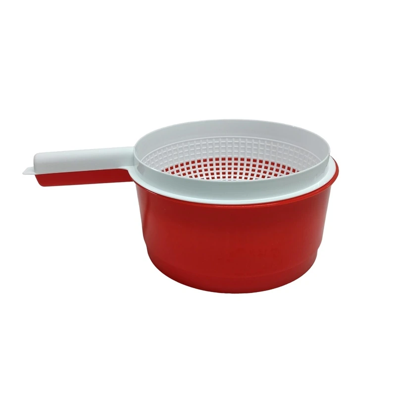 Дуршлаг пл. с ручкой д-22 см.