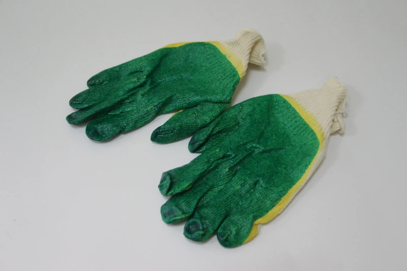 Перчатки х/б 4 нити обливная ладонь 2 слоя М / 10 / 300