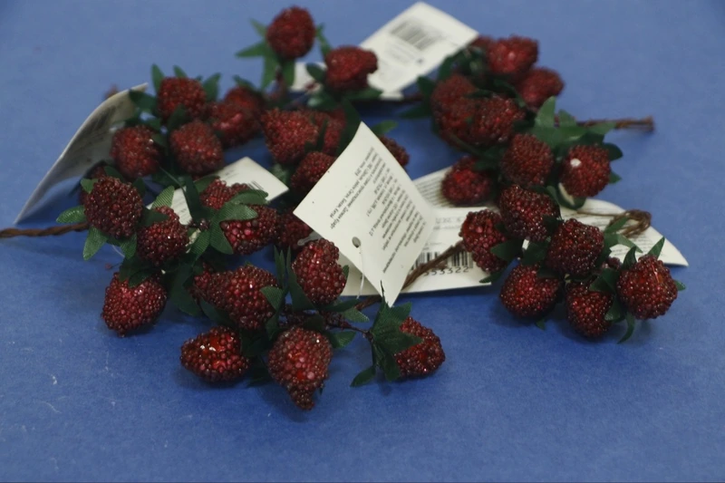 Малина на проволоке 12шт., 2х2,5х12см