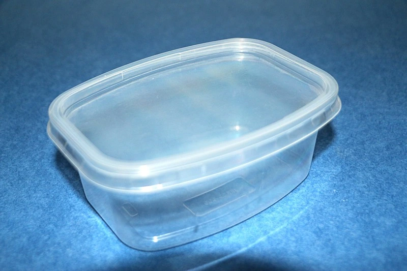 К-139 Контейнер 350 мл средний ребристый с крышкой Стирол / 500