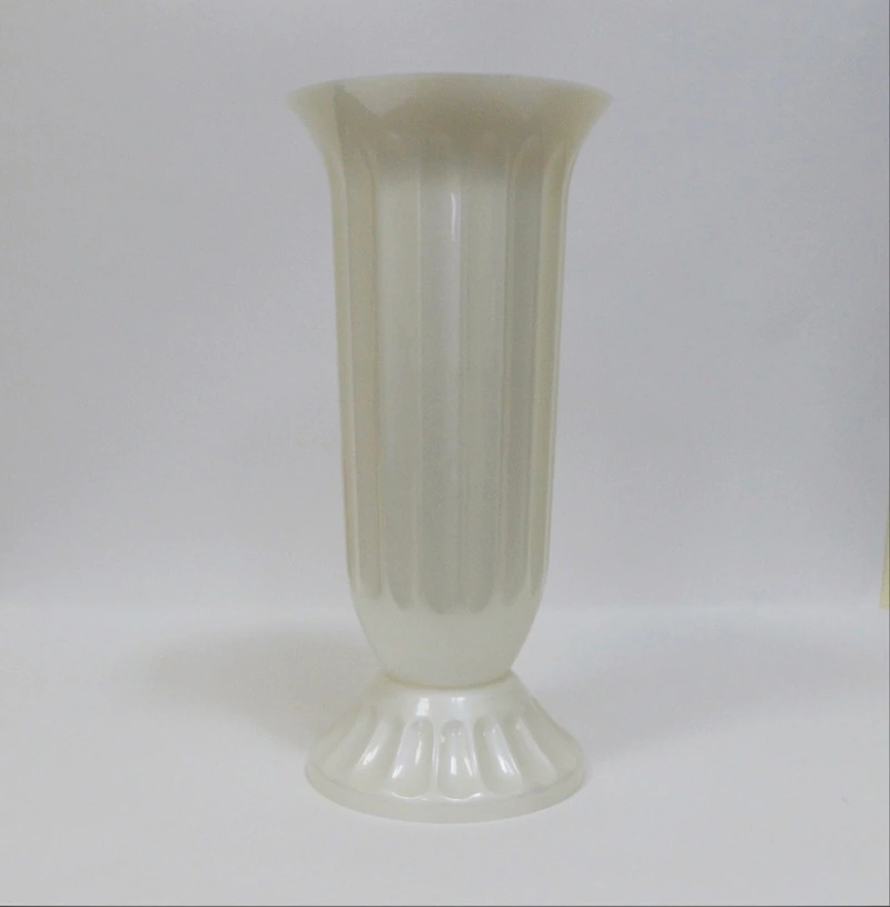 Ваза пласт. д/цветов под срезку 38,5 см