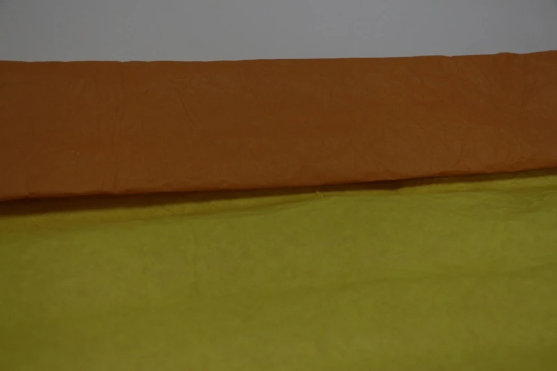 Бумага жатая эколюкс двухцветная 70 см х 5 ярд ± 5%