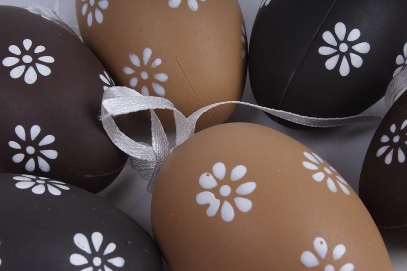 20872 Яйца в тубе 4 см Микс (6 шт в уп)