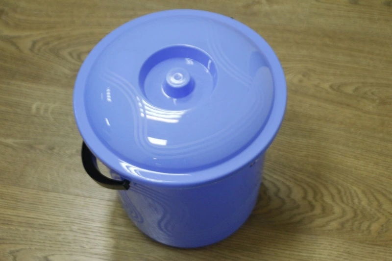 Ведро пластик. 10 л "Волна" с кр. ар.106+127 (25631) / 30