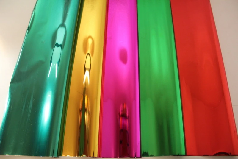 Пленка метал. в рулоне 70 см