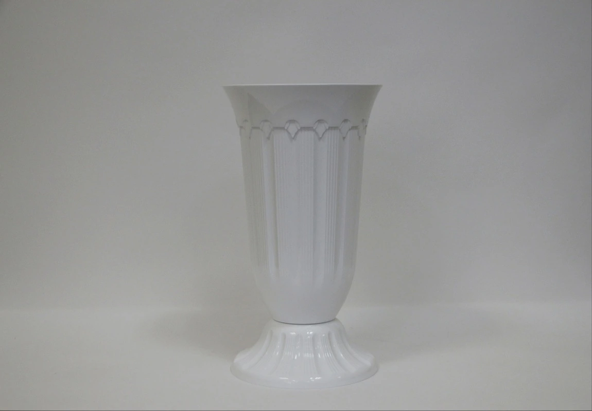 Ваза пласт. д/цветов под срезку 28 см