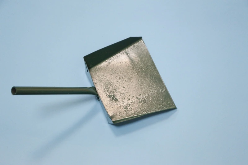 Совок метал. д/мусора короткая ручка (5405) / 30