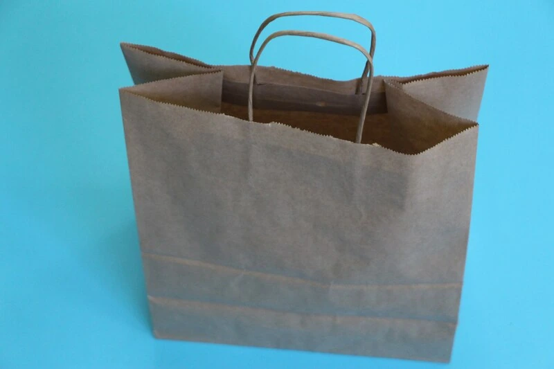 Пакет бумажный с кручеными ручками 320х200х370 / 300