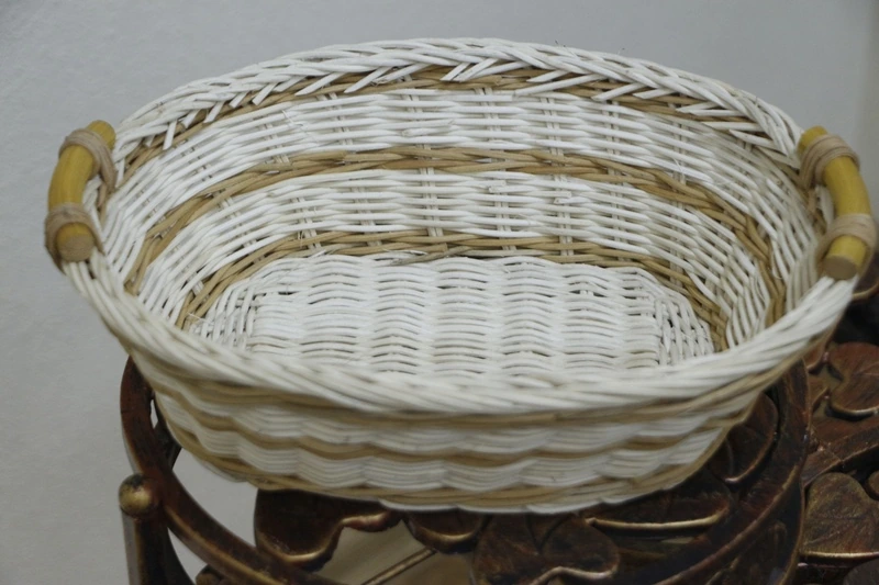 TV2348C Поднос из ротанга