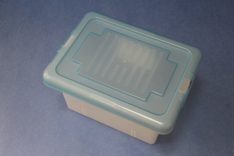 Ящик с крышкой 5 л / 20