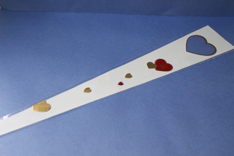 Конус на 1 розу Сердца цвет./рис.15х80