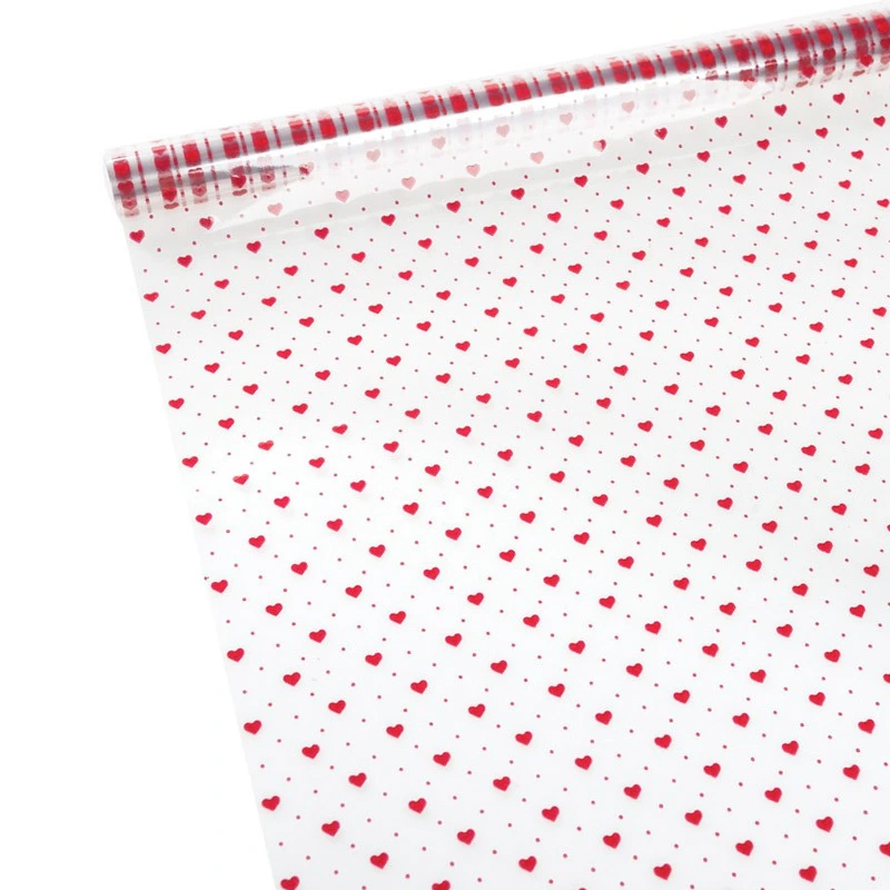 Пленка цветная Мелкие сердца 70см